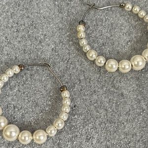 Vintage Fashion White Graduated Faux Pearl Hoop Earrings